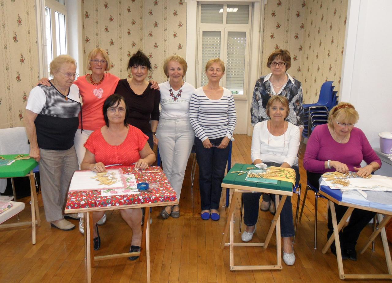 Le groupe dentelle